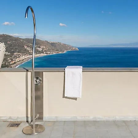 Urbis Taormina, Luxury In The Heart Of With Swimming Pool & Lift