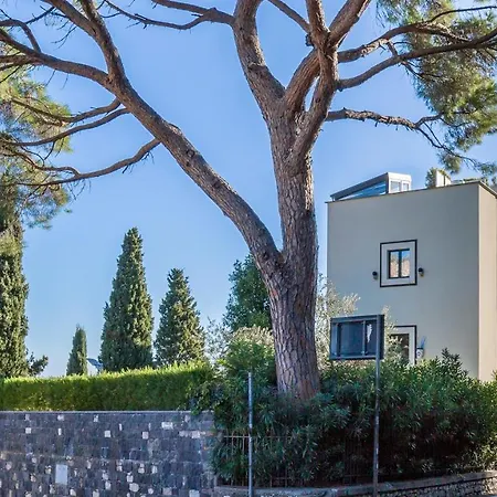 Urbis Taormina, Luxury In The Heart Of With Swimming Pool & Lift Villa Taormina