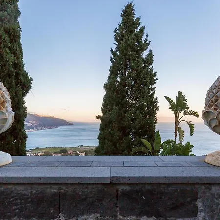 Urbis Taormina, Luxury In The Heart Of With Swimming Pool & Lift Villa Taormina