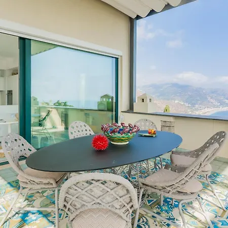 Villa Urbis Taormina, Luxury In The Heart Of With Swimming Pool & Lift Taormina