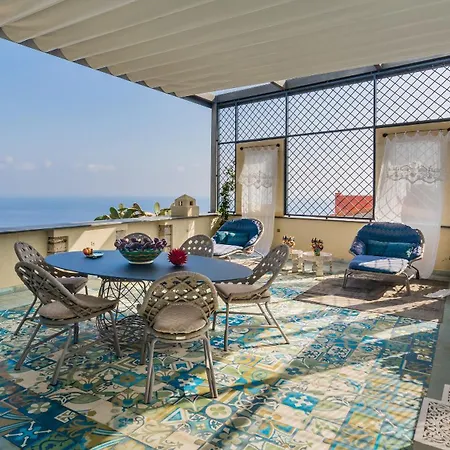 Villa Urbis Taormina, Luxury In The Heart Of With Swimming Pool & Lift *