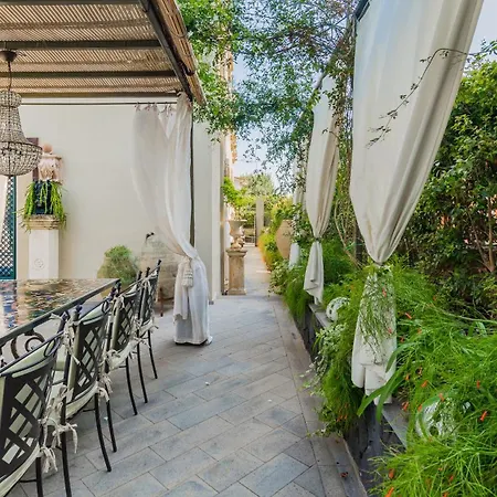 Villa Urbis Taormina, Luxury In The Heart Of With Swimming Pool & Lift