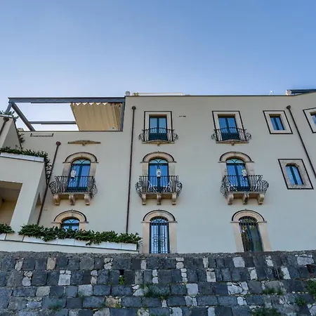 Urbis Taormina, Luxury In The Heart Of With Swimming Pool & Lift